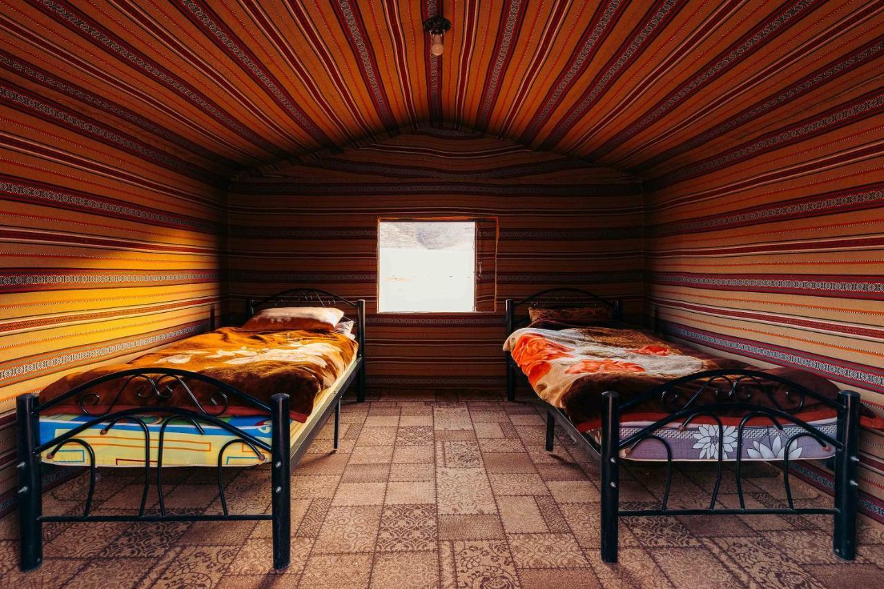 Hotel Magic Bedouin Star & Tours Wadi Rum Exterior foto
