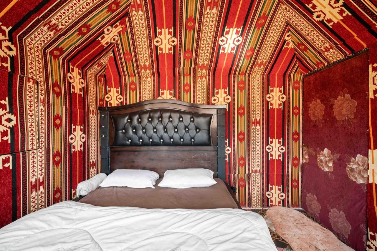 Hotel Magic Bedouin Star & Tours Wadi Rum Exterior foto
