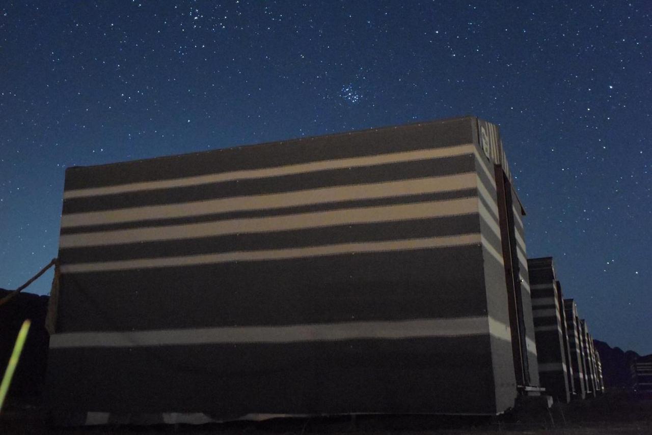 Hotel Magic Bedouin Star & Tours Wadi Rum Exterior foto